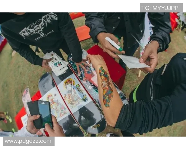 深圳攀岩队在滑板精英赛中以81分稳居积分榜首位 深圳攀岩队在滑板精英赛中以81分稳居积分榜首位