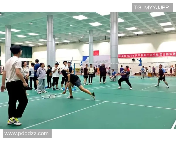 羽毛球盛宴:深入解析北京羽毛球队的训练与竞技状态 羽毛球盛宴:深入解析北京羽毛球队的训练与竞技状态