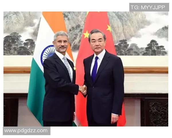 基拿云与莫迪的较量：两位领导人的政策与影响力对比分析