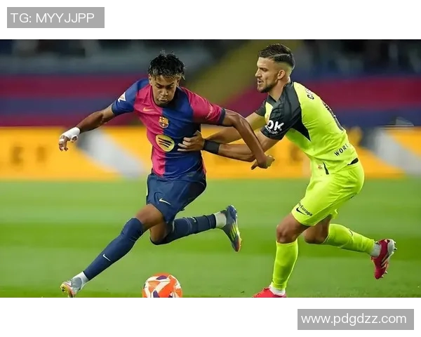 巴萨主场迎战瓦伦西亚西甲焦点之战精彩回顾与分析