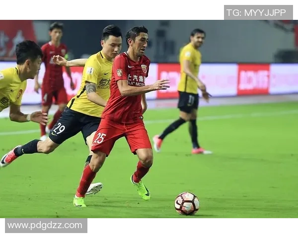 恒大与香港足球精彩对决视频回顾赛场瞬间尽在眼前