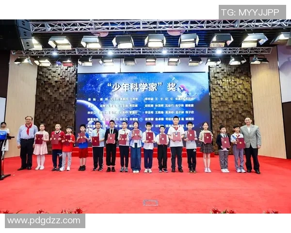 李泓澎:从普通学子到杰出科学家的奋斗历程与人生启示 李泓澎:从普通学子到杰出科学家的奋斗历程与人生启示