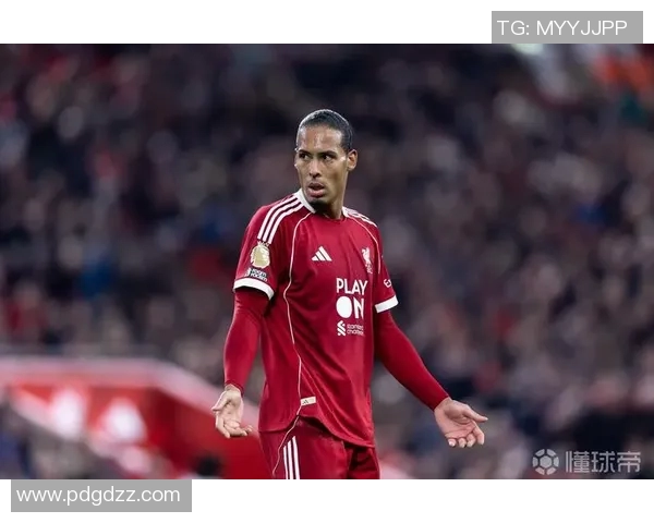 范戴克:从默默无闻到足坛巨星的传奇之路与影响力解析 范戴克:从默默无闻到足坛巨星的传奇之路与影响力解析