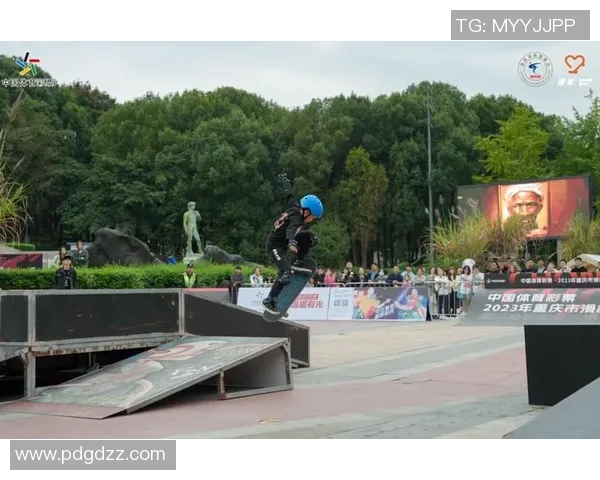 重庆滑板队状态引发热议球迷与专家各执己见的背后故事 重庆滑板队状态引发热议球迷与专家各执己见的背后故事