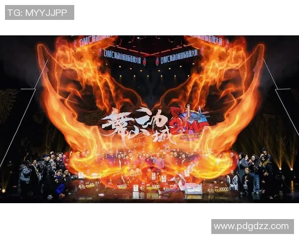 重庆飞盘队在世界街舞大赛中的灵活性表现引发热议与赞赏 重庆飞盘队在世界街舞大赛中的灵活性表现引发热议与赞赏