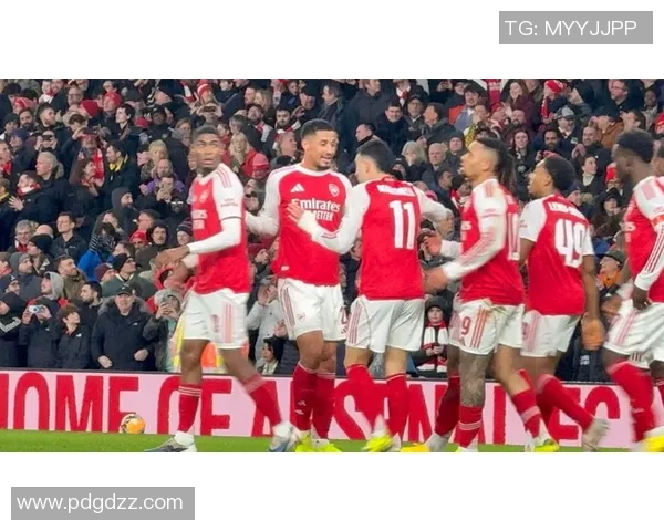 马丁内利的崛起之路:从青涩小将到足坛新星的精彩旅程 马丁内利的崛起之路:从青涩小将到足坛新星的精彩旅程