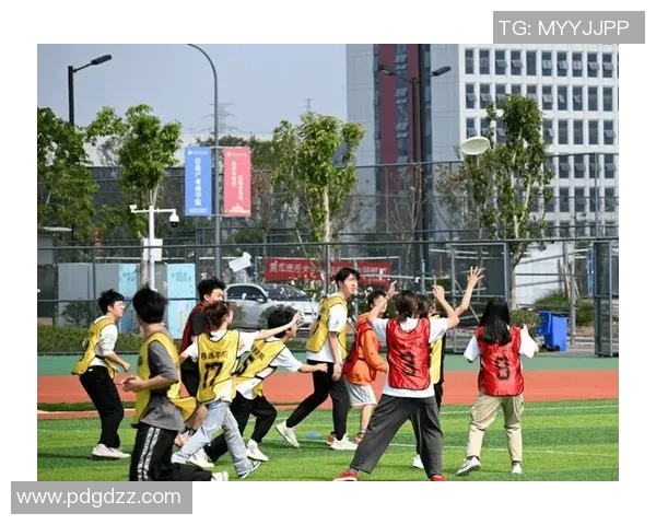 黄强专访:从飞盘新手到赛场明星的成长之路回顾 黄强专访:从飞盘新手到赛场明星的成长之路回顾