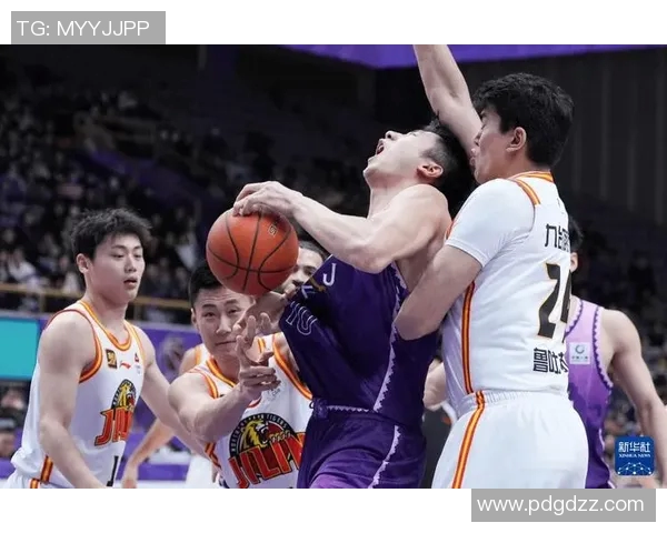 2013年CBA季后赛北京队与吉林队激战回顾与精彩瞬间分析 2013年CBA季后赛北京队与吉林队激战回顾与精彩瞬间分析