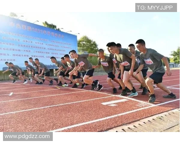 2018年火箭与勇士激战回顾：季后赛巅峰对决的精彩瞬间与战术分析