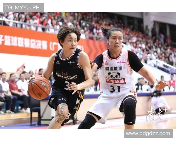 八一女篮迎战浙江队决战WCBA赛场展现巾帼风采